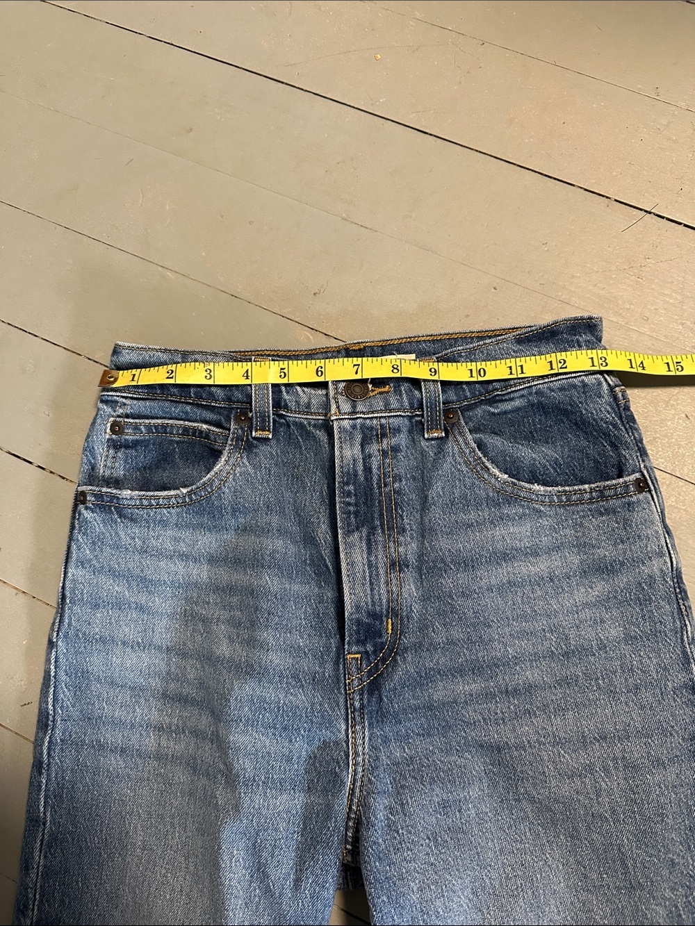 Levi's 70s High Slim Straight Leg Jeans Medium Blue Wash high waist 26 women’s - Picture 8 of 10